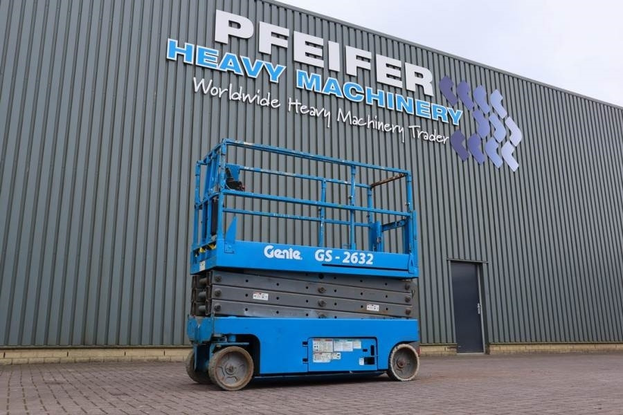 Genie GS2632 Electric, Working Height 10m, 227kg Capacit - Ollós emelő: 1 kép. Genie GS2632 Electric, Working Height 10m, 227kg Capacit - Ollós emelő: 1 kép.