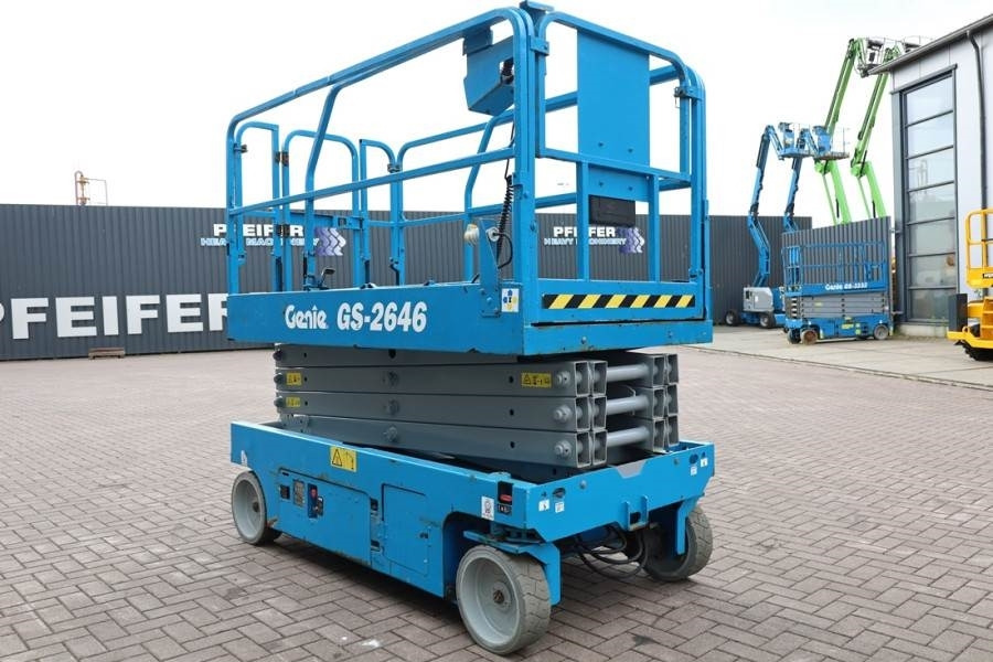 Genie GS2646 Electric, Working Height 9.80m, Capacity 45 - Ollós emelő: 2 kép. Genie GS2646 Electric, Working Height 9.80m, Capacity 45 - Ollós emelő: 2 kép.