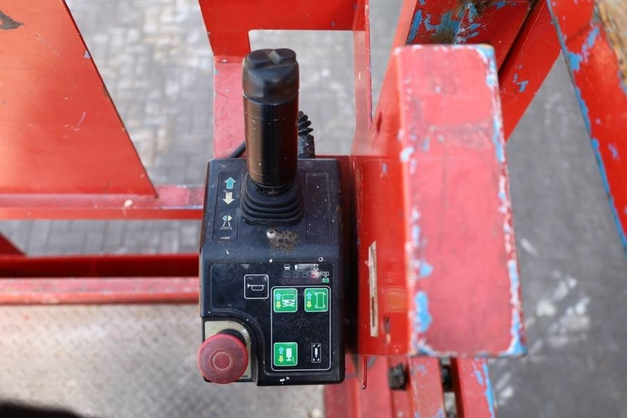 Ollós emelő Genie GS3369DC Electric, 11.9m Working Height, 454kg Cap: 5 kép.