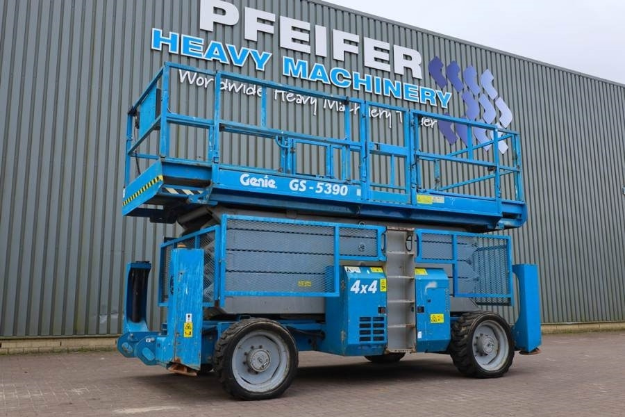 Genie GS5390 Diesel, 4x4 Drive, 18.15m Working Height, 6 - Ollós emelő: 1 kép. Genie GS5390 Diesel, 4x4 Drive, 18.15m Working Height, 6 - Ollós emelő: 1 kép.