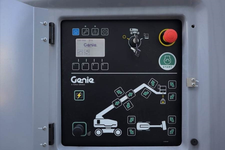 Genie S45XC Trax Valid inspection, *Guarantee! Diesel, 4 - Teleszkópos emelő: 3 kép. Genie S45XC Trax Valid inspection, *Guarantee! Diesel, 4 - Teleszkópos emelő: 3 kép.