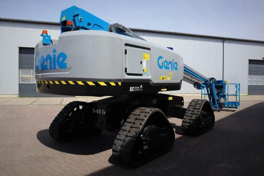 Genie S65XC Trax Valid inspection, *Guarantee! Diesel, 4 - Teleszkópos emelő: 2 kép. Genie S65XC Trax Valid inspection, *Guarantee! Diesel, 4 - Teleszkópos emelő: 2 kép.