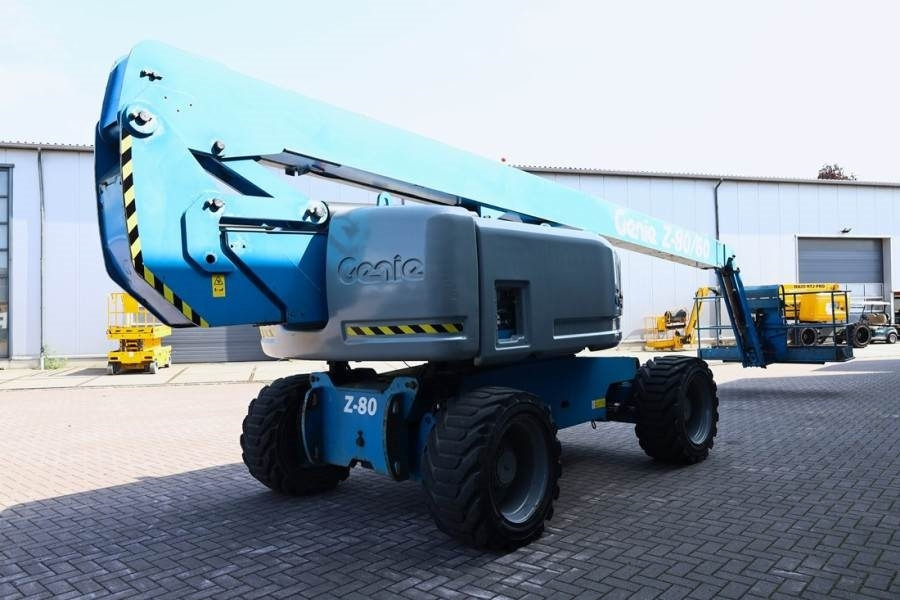 Genie Z80/60 Diesel, 4x4x4 Drive, 26m Working Height, 18 - Személyemelő: 2 kép. Genie Z80/60 Diesel, 4x4x4 Drive, 26m Working Height, 18 - Személyemelő: 2 kép.