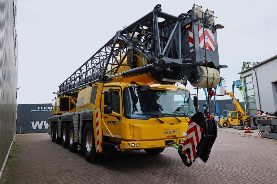 Grove GMK5250XL-1 Available For Rent, Dutch Registration  - Terepjáró autódaru: 2 kép. Grove GMK5250XL-1 Available For Rent, Dutch Registration  - Terepjáró autódaru: 2 kép.