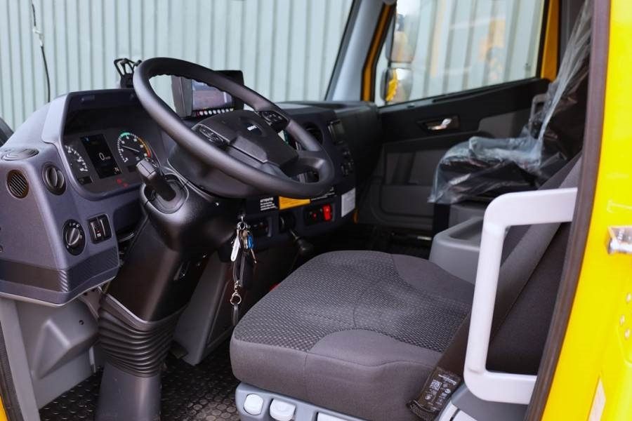 Grove GMK5250XL-1 Available For Rent, Dutch Registration  - Terepjáró autódaru: 4 kép. Grove GMK5250XL-1 Available For Rent, Dutch Registration  - Terepjáró autódaru: 4 kép.