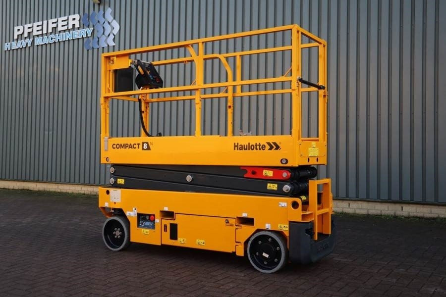 Haulotte Compact 8N Valid inspection, *Guarantee! 8m Workin - Ollós emelő: 4 kép. Haulotte Compact 8N Valid inspection, *Guarantee! 8m Workin - Ollós emelő: 4 kép.