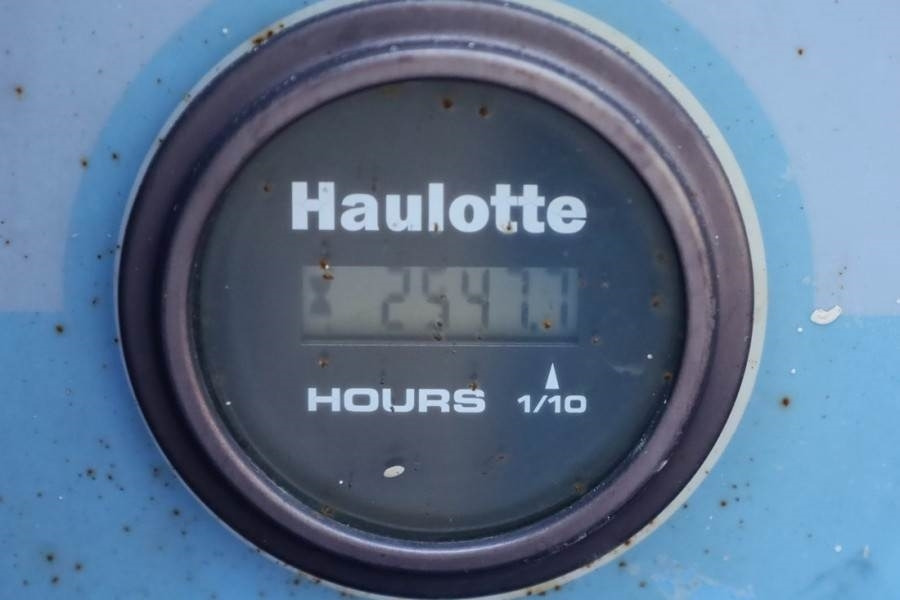 Haulotte H15SX Diesel, 4x4 Drive 15 Working Height, 500kg C - Ollós emelő: 5 kép. Haulotte H15SX Diesel, 4x4 Drive 15 Working Height, 500kg C - Ollós emelő: 5 kép.