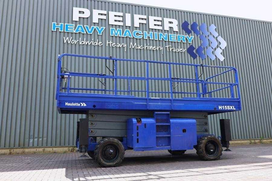 Haulotte H15SXL Diesel, 4x4 Drive, 15m Working Height, 500k - Ollós emelő: 1 kép. Haulotte H15SXL Diesel, 4x4 Drive, 15m Working Height, 500k - Ollós emelő: 1 kép.