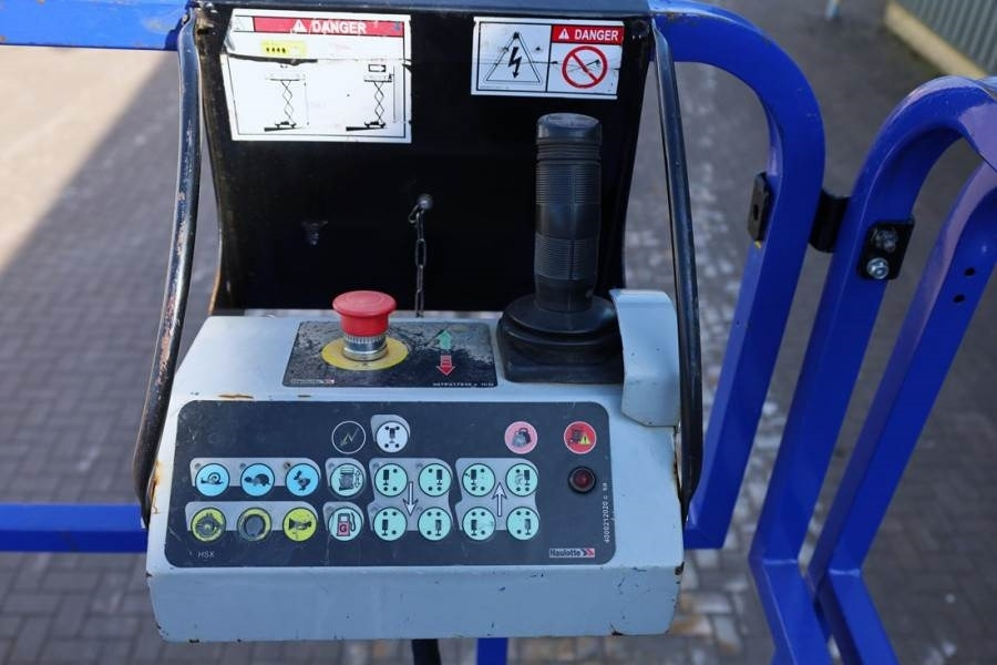 Haulotte H15SXL Diesel, 4x4 Drive, 15m Working Height, 500k - Ollós emelő: 4 kép. Haulotte H15SXL Diesel, 4x4 Drive, 15m Working Height, 500k - Ollós emelő: 4 kép.