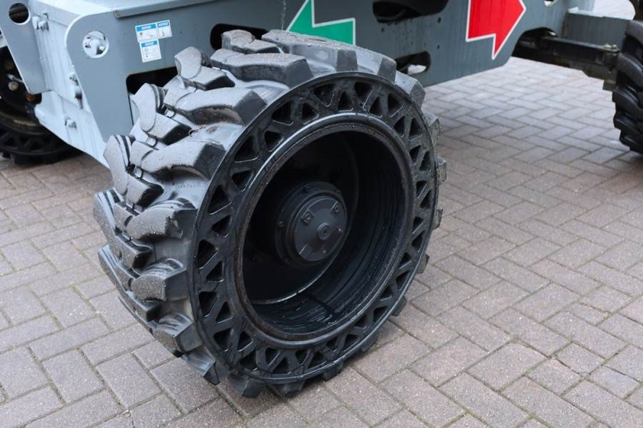 Haulotte HA16RTJ Pro Diesel, 4x4x4 Drive, 16 m Working Heig - Személyemelő: 2 kép. Haulotte HA16RTJ Pro Diesel, 4x4x4 Drive, 16 m Working Heig - Személyemelő: 2 kép.