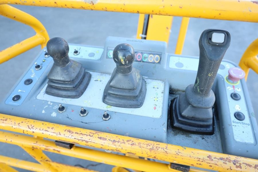 Haulotte HA260PX As-Is, Diesel, 4x4x4 Drive, 26m Working He - Személyemelő: 4 kép. Haulotte HA260PX As-Is, Diesel, 4x4x4 Drive, 26m Working He - Személyemelő: 4 kép.