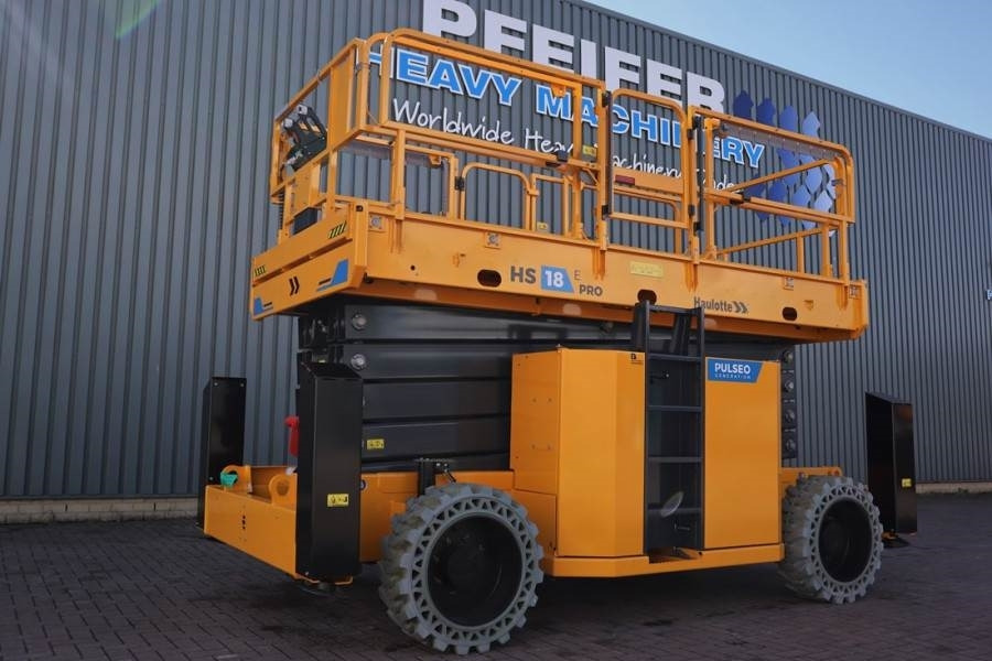 Haulotte HS18EPRO Full Electric 4x4 Drive, Versatile Use: O - Ollós emelő: 1 kép. Haulotte HS18EPRO Full Electric 4x4 Drive, Versatile Use: O - Ollós emelő: 1 kép.