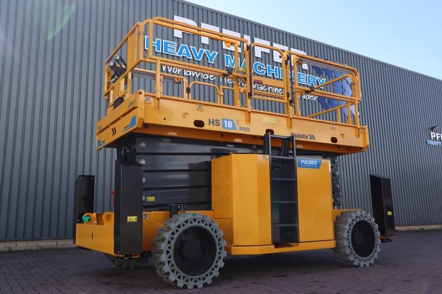 Haulotte HS18EPRO Valid Inspection, Electric 4x4 Drive, Ver - Ollós emelő: 1 kép. Haulotte HS18EPRO Valid Inspection, Electric 4x4 Drive, Ver - Ollós emelő: 1 kép.
