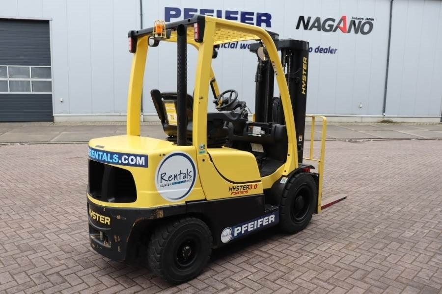 Hyster H3.0FT Valid inspection, *Guarantee! Diesel, Tripl - Dízel targonca: 3 kép. Hyster H3.0FT Valid inspection, *Guarantee! Diesel, Tripl - Dízel targonca: 3 kép.
