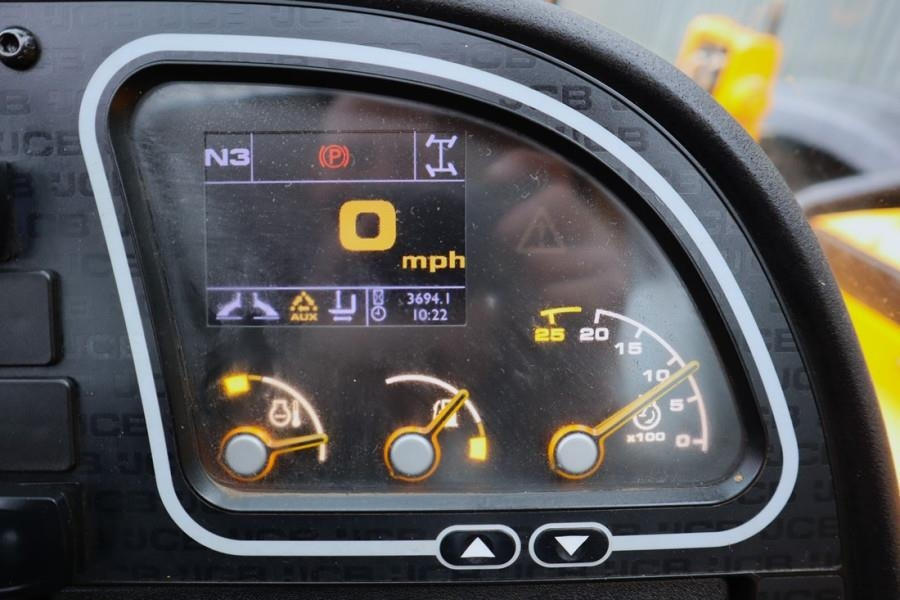 JCB 540-140 HI VIZ Diesel Stage V, 4x4x4 Drive, 13.8m - Teleszkópos rakodó: 5 kép. JCB 540-140 HI VIZ Diesel Stage V, 4x4x4 Drive, 13.8m - Teleszkópos rakodó: 5 kép.