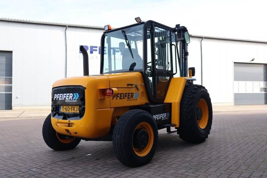 JCB 930-4 T4 Valid inspection, *Guarantee! Diesel, 4x4 - Terepjáró képességű targoncá: 2 kép. JCB 930-4 T4 Valid inspection, *Guarantee! Diesel, 4x4 - Terepjáró képességű targoncá: 2 kép.
