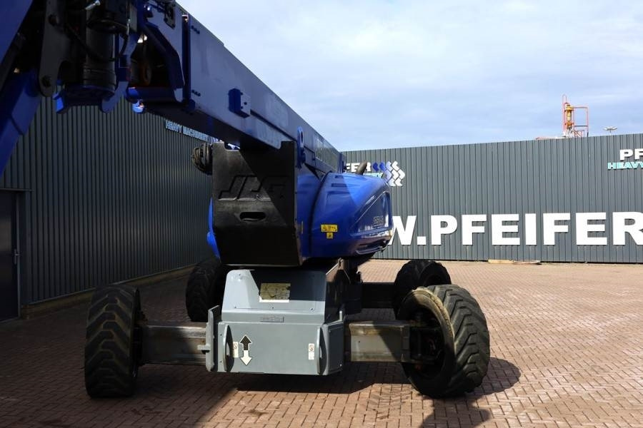 JLG 1250AJP Diesel, 4x4x4 Drive, 40.1m Working Height, - Személyemelő: 2 kép. JLG 1250AJP Diesel, 4x4x4 Drive, 40.1m Working Height, - Személyemelő: 2 kép.