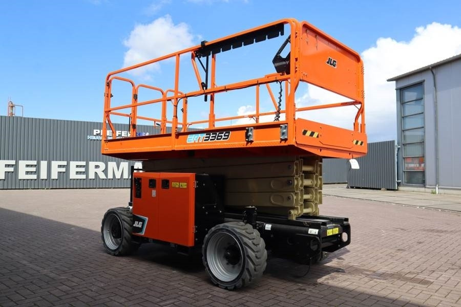 JLG ERT3369 Unused, Diesel, 12m Working Height, 454kg - Ollós emelő: 2 kép. JLG ERT3369 Unused, Diesel, 12m Working Height, 454kg - Ollós emelő: 2 kép.