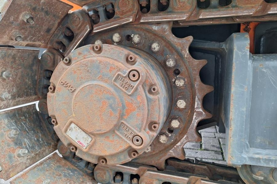 Jekko JF545CDH-2 Diesel/Electric powered, Remote Control - Lánctalpas daru: 5 kép. Jekko JF545CDH-2 Diesel/Electric powered, Remote Control - Lánctalpas daru: 5 kép.