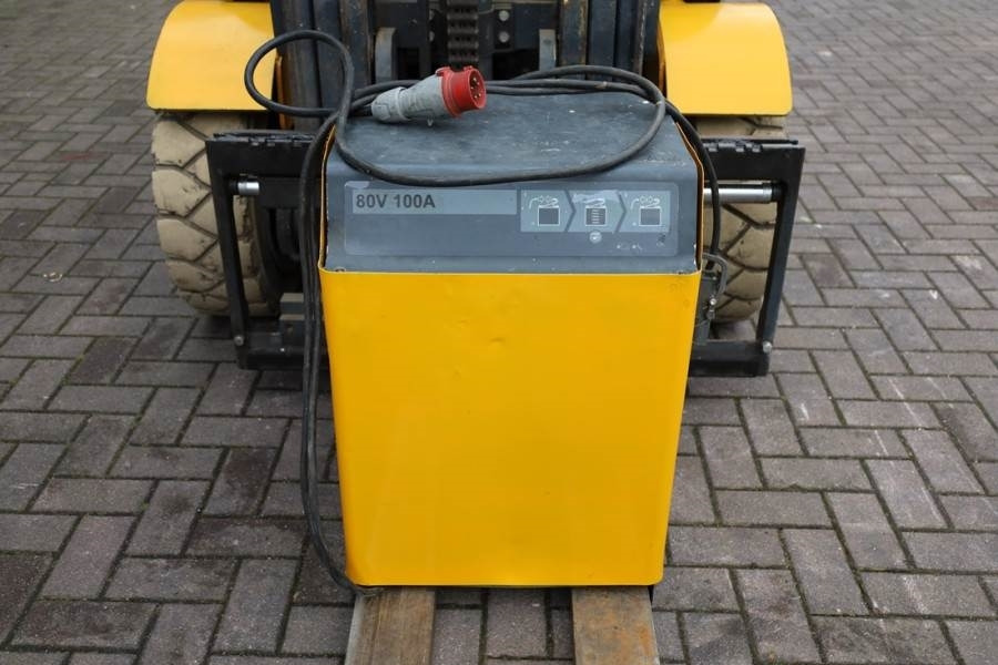 Jungheinrich EFG535 Electric, Lifting Height 4700mm, Freelift 1 - Dízel targonca: 5 kép. Jungheinrich EFG535 Electric, Lifting Height 4700mm, Freelift 1 - Dízel targonca: 5 kép.