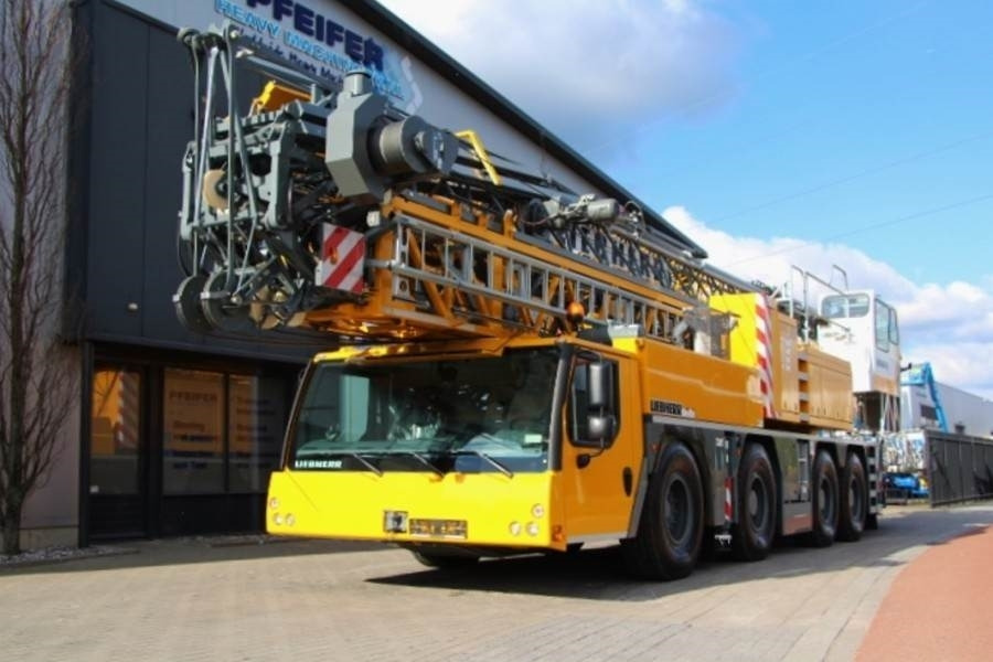 Liebherr MK88 Plus Valid Inspection, 45 m Flight, 8t Cap, P - Toronydaru: 1 kép. Liebherr MK88 Plus Valid Inspection, 45 m Flight, 8t Cap, P - Toronydaru: 1 kép.