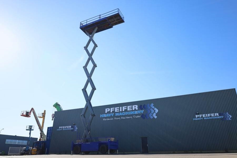 Liftlux SL205-25D Diesel, 4x4 Drive, Hydraulic Deck Extens - Ollós emelő: 3 kép. Liftlux SL205-25D Diesel, 4x4 Drive, Hydraulic Deck Extens - Ollós emelő: 3 kép.