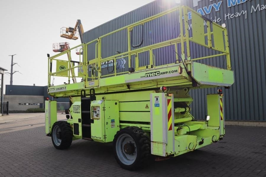 Ollós emelő MEC 3392RT-T Diesel, 4x4 Drive, 12m Working Height, 12: 9 kép.