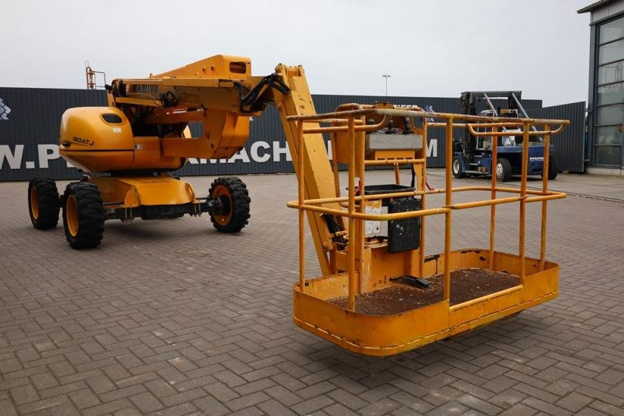 Manitou 180ATJ Diesel, 4x4x4 Drive, 18m Working Height, 11 - Személyemelő: 3 kép. Manitou 180ATJ Diesel, 4x4x4 Drive, 18m Working Height, 11 - Személyemelő: 3 kép.