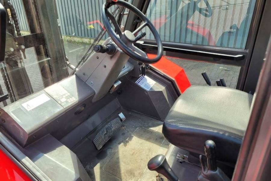 Manitou M30-4 Valid Inspection, *Guarantee, Diesel, 4x4 Dr - Terepjáró képességű targoncá: 3 kép. Manitou M30-4 Valid Inspection, *Guarantee, Diesel, 4x4 Dr - Terepjáró képességű targoncá: 3 kép.