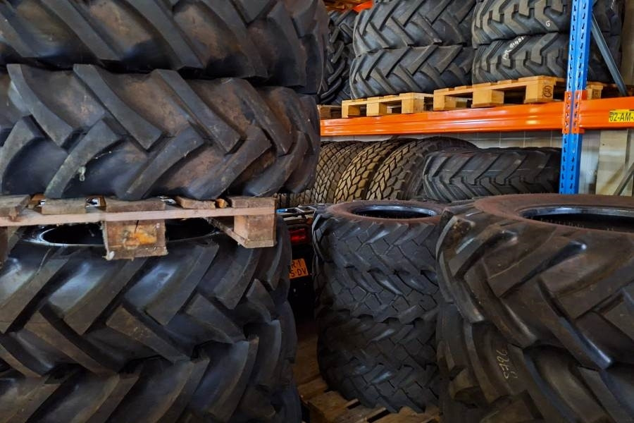 Manitou M30-4 Valid inspection, *Guarantee! Diesel, 4x4 D - Terepjáró képességű targoncá: 5 kép. Manitou M30-4 Valid inspection, *Guarantee! Diesel, 4x4 D - Terepjáró képességű targoncá: 5 kép.
