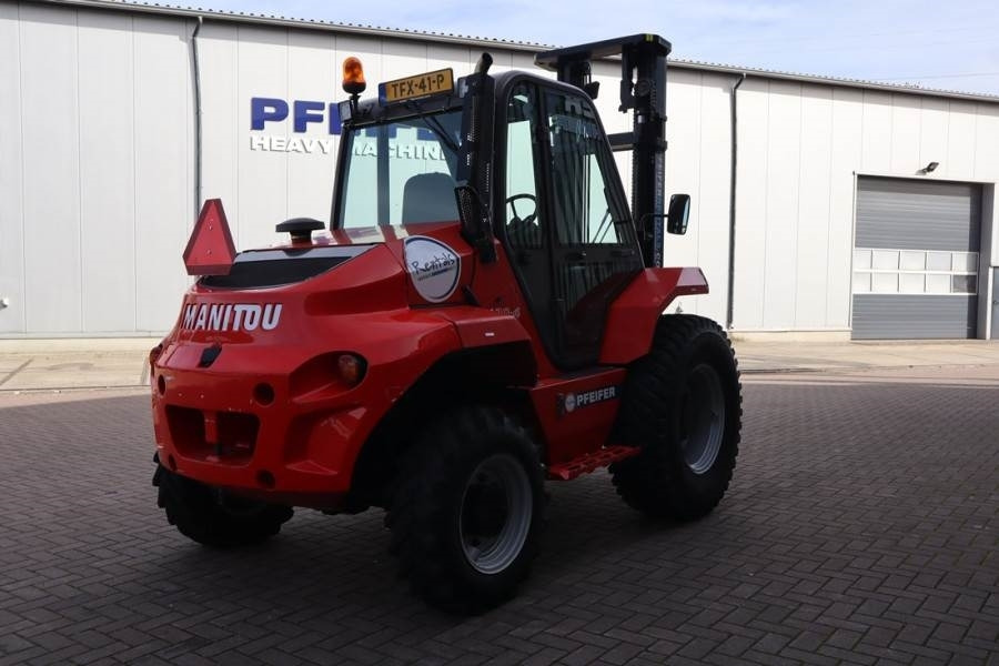 Manitou M30-4 Valid inspection, *Guarantee, Diesel, 4x4 Dr - Terepjáró képességű targoncá: 2 kép. Manitou M30-4 Valid inspection, *Guarantee, Diesel, 4x4 Dr - Terepjáró képességű targoncá: 2 kép.