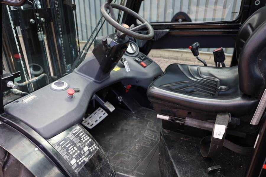 Manitou MC30-4 Valid Inspection, *Guarantee, Diesel, 4x4 D - Terepjáró képességű targoncá: 4 kép. Manitou MC30-4 Valid Inspection, *Guarantee, Diesel, 4x4 D - Terepjáró képességű targoncá: 4 kép.