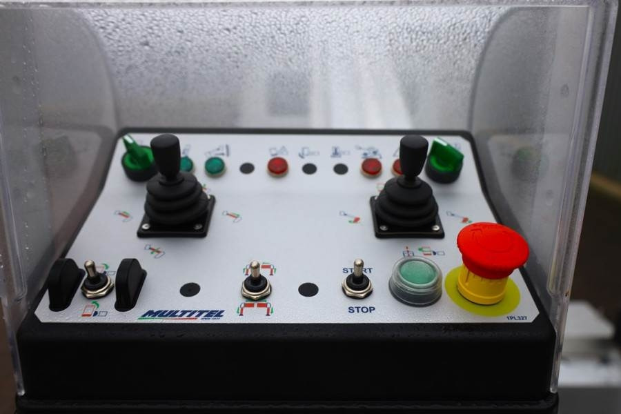 Multitel MTE270 Valid inspection, *Guarantee! Driving Licen  - Emelőkosaras teherautó: 4 kép. Multitel MTE270 Valid inspection, *Guarantee! Driving Licen  - Emelőkosaras teherautó: 4 kép.