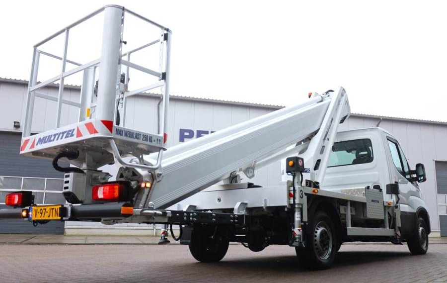 Multitel MTE270 Valid inspection, *Guarantee! Driving Licen  - Emelőkosaras teherautó: 2 kép. Multitel MTE270 Valid inspection, *Guarantee! Driving Licen  - Emelőkosaras teherautó: 2 kép.