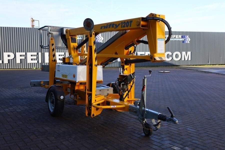 Emelőkosaras utánfutó Niftylift 120TE Electric, 12.2m Working Height, 6.1m Reach,: 7 kép.
