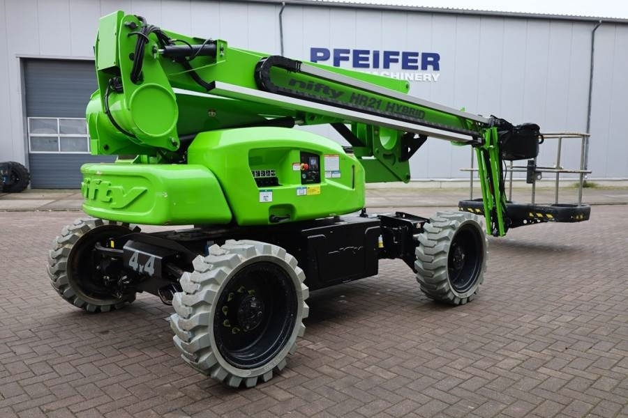 Niftylift HR21 HYBRIDE 4x4 MK2 Hybride, 4x4 Drive, 21m Worki - Személyemelő: 2 kép. Niftylift HR21 HYBRIDE 4x4 MK2 Hybride, 4x4 Drive, 21m Worki - Személyemelő: 2 kép.