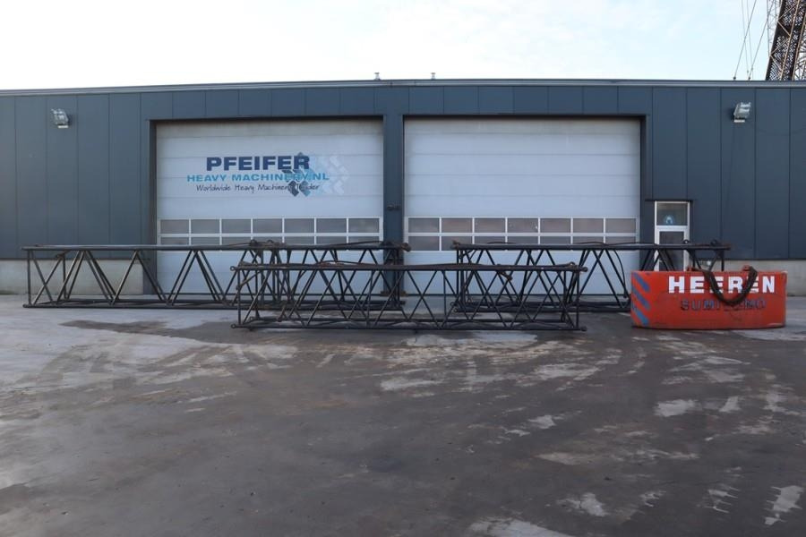 Sumitomo SC700-II 70t Capacity, 43m Boom, 31m Movable Jib, - Lánctalpas daru: 2 kép. Sumitomo SC700-II 70t Capacity, 43m Boom, 31m Movable Jib, - Lánctalpas daru: 2 kép.