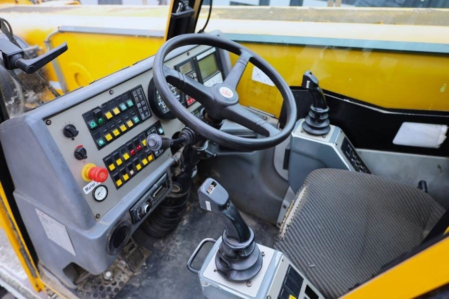 Terex Demag AC40 City Diesel, 6x6 Drive And 6-Wheel Stee - Terepjáró autódaru: 4 kép. Terex Demag AC40 City Diesel, 6x6 Drive And 6-Wheel Stee - Terepjáró autódaru: 4 kép.