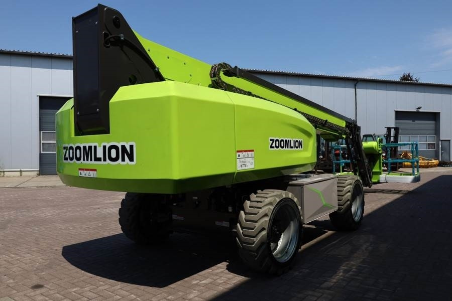 Zoomlion ZT22JE Fully Electric Lithium-Powered, 4x4 Rough T - Teleszkópos emelő: 2 kép. Zoomlion ZT22JE Fully Electric Lithium-Powered, 4x4 Rough T - Teleszkópos emelő: 2 kép.