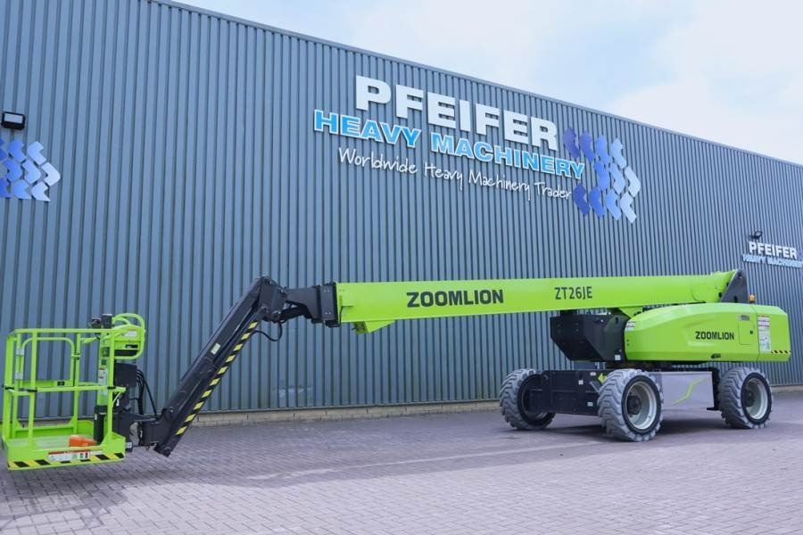 Zoomlion ZT26JE Fully Electric Lithium-Powered, 4x4 Rough T - Teleszkópos emelő: 1 kép. Zoomlion ZT26JE Fully Electric Lithium-Powered, 4x4 Rough T - Teleszkópos emelő: 1 kép.