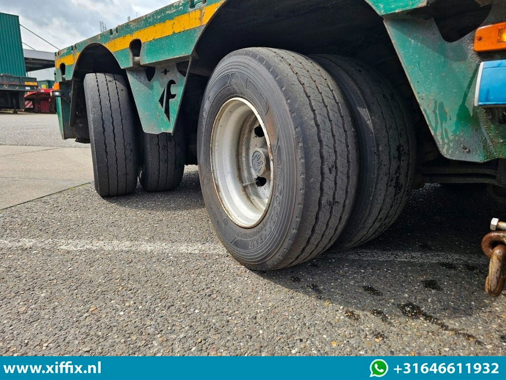 Faymonville 2-ass. Uitschuifbare dieplader met afneembare zwanenhals / 2x gestuu - Félpótkocsi mélybölcsős: 5 kép. Faymonville 2-ass. Uitschuifbare dieplader met afneembare zwanenhals / 2x gestuu - Félpótkocsi mélybölcsős: 5 kép.