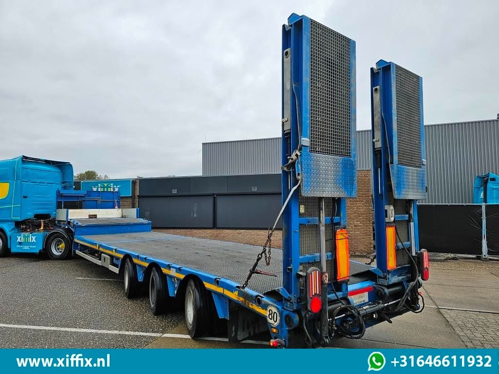 Faymonville TE Huur 3-ass. Semi dieplader met dubbele hydr. Kleppen en hydr. Ver - Félpótkocsi mélybölcsős: 4 kép. Faymonville TE Huur 3-ass. Semi dieplader met dubbele hydr. Kleppen en hydr. Ver - Félpótkocsi mélybölcsős: 4 kép.