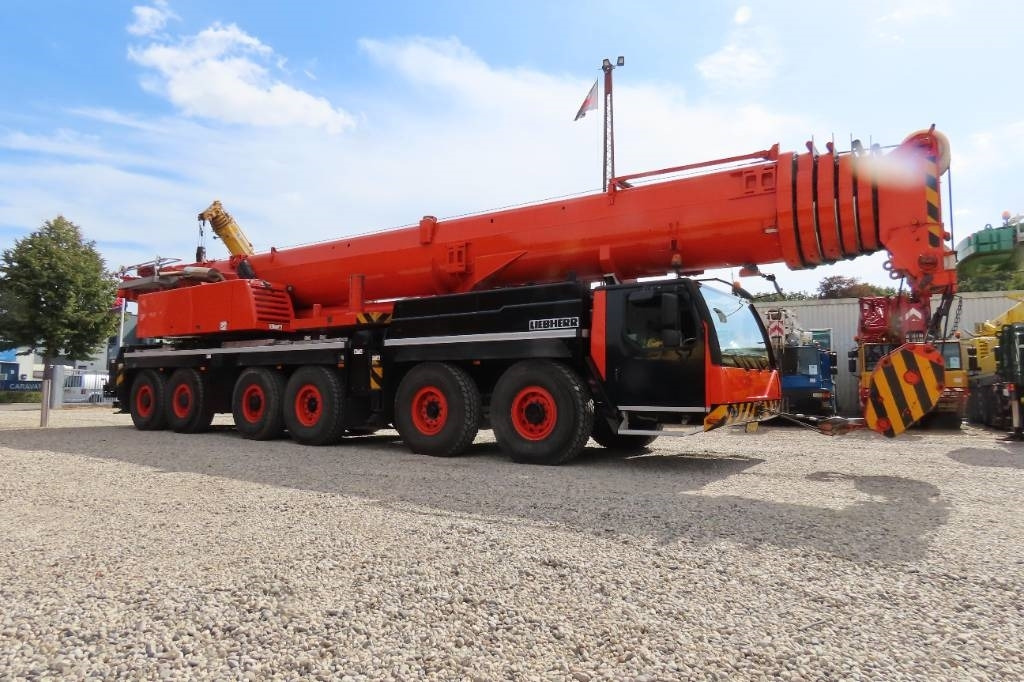 Liebherr LTM 1250-6.1 - Terepjáró autódaru: 2 kép. Liebherr LTM 1250-6.1 - Terepjáró autódaru: 2 kép.