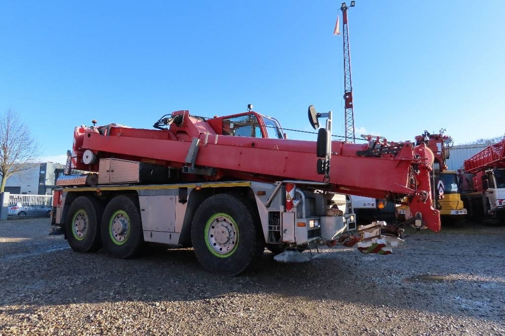 Terex Demag AC 40 City - Terepjáró autódaru: 4 kép. Terex Demag AC 40 City - Terepjáró autódaru: 4 kép.