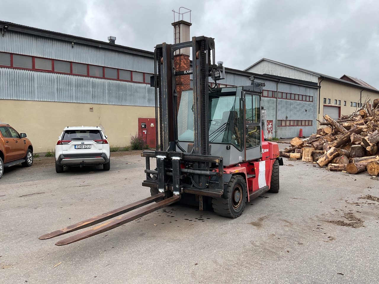 Kalmar DCE 60-6 HM - Anyagmozgató gép: 1 kép. Kalmar DCE 60-6 HM - Anyagmozgató gép: 1 kép.