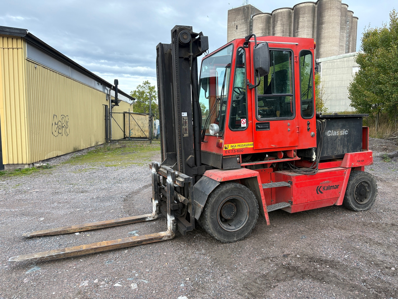 Kalmar EC 7,5-600 - Anyagmozgató gép: 1 kép. Kalmar EC 7,5-600 - Anyagmozgató gép: 1 kép.