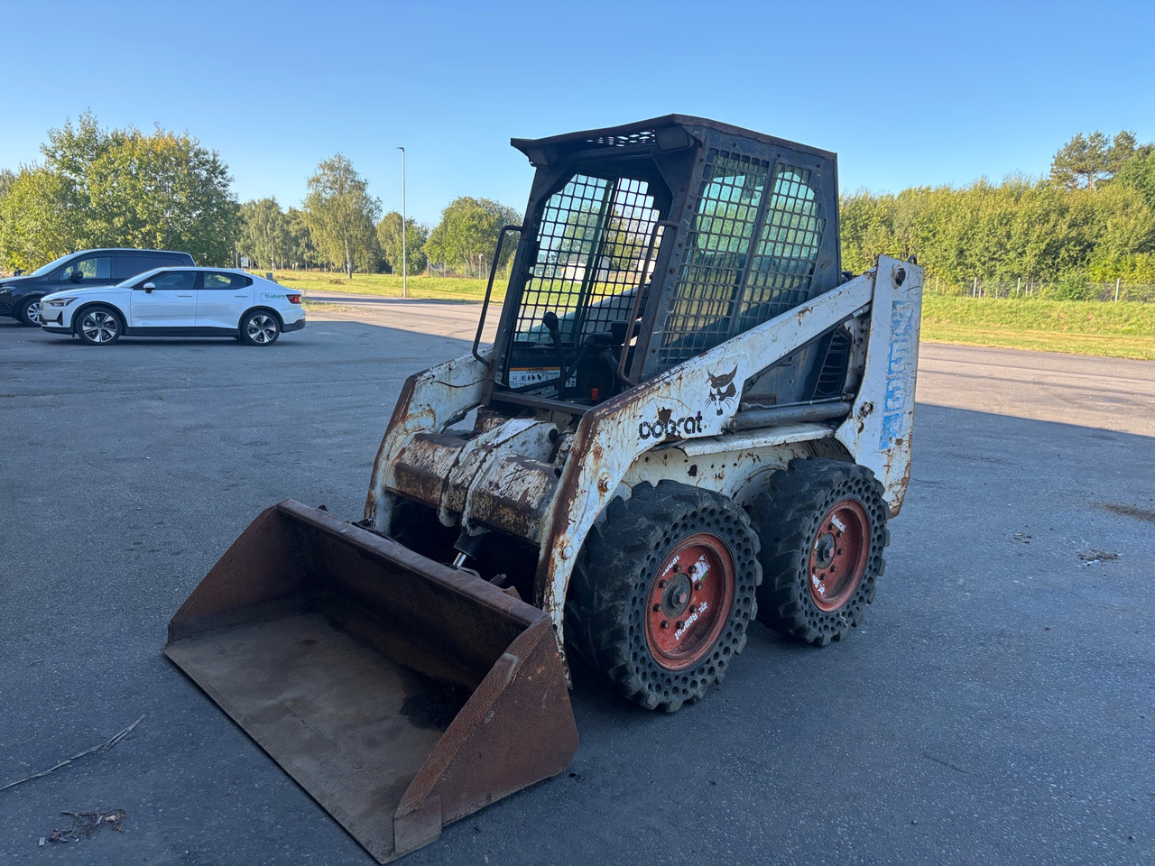 Bobcat 753 - Gumikerekes homlokrakodó: 1 kép. Bobcat 753 - Gumikerekes homlokrakodó: 1 kép.