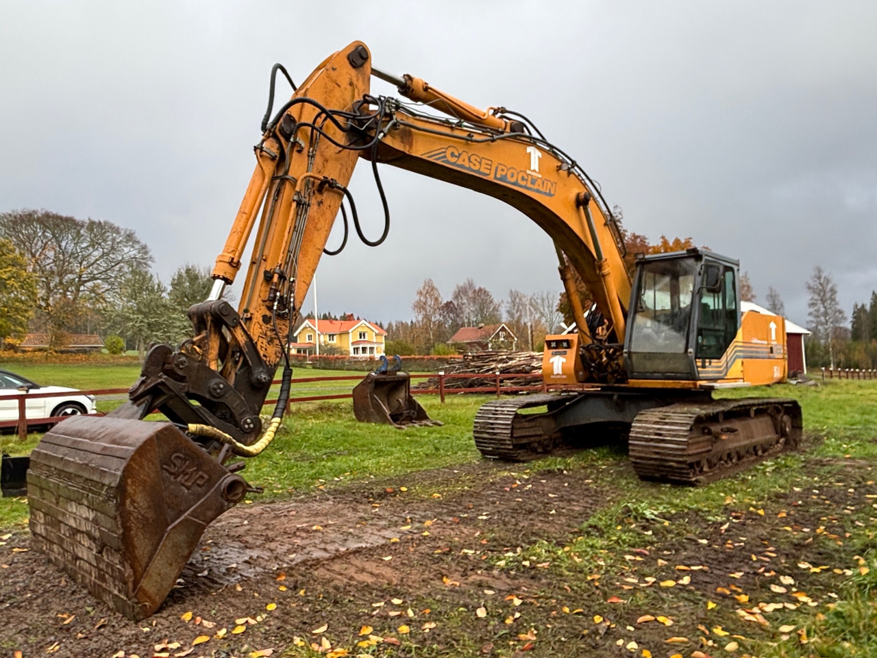 Case 1288LC - Kotrógép: 1 kép. Case 1288LC - Kotrógép: 1 kép.