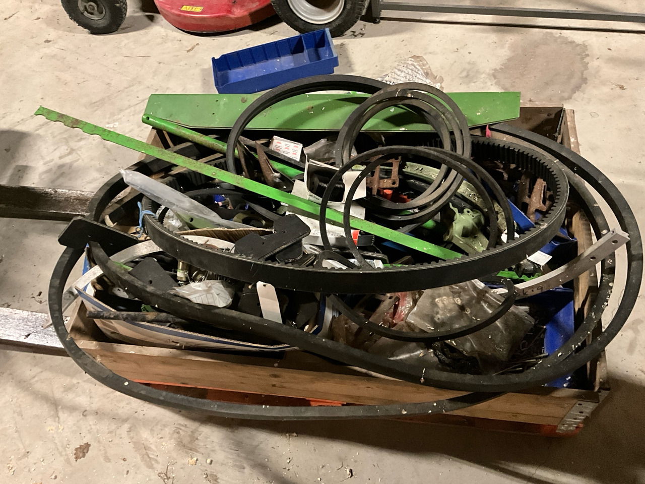 Deutz Fahr Skördetröska - Kombájn: 1 kép. Deutz Fahr Skördetröska - Kombájn: 1 kép.