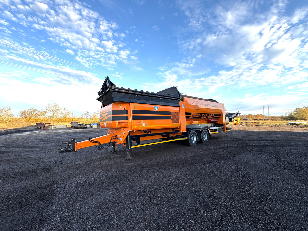 Doppstadt SM-620.2 - Törőgép: 1 kép. Doppstadt SM-620.2 - Törőgép: 1 kép.